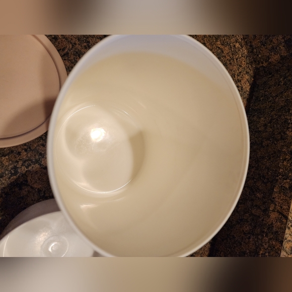 Tupperware Pink Lid Canister Set, Set of 3 - Picture 2 of 9